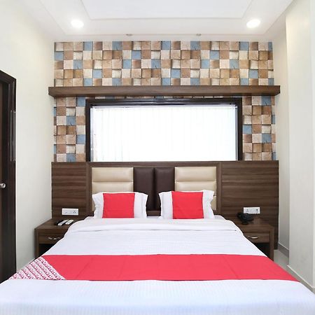 Oyo 17307 Hotel Kings อัมริตสา ภายนอก รูปภาพ