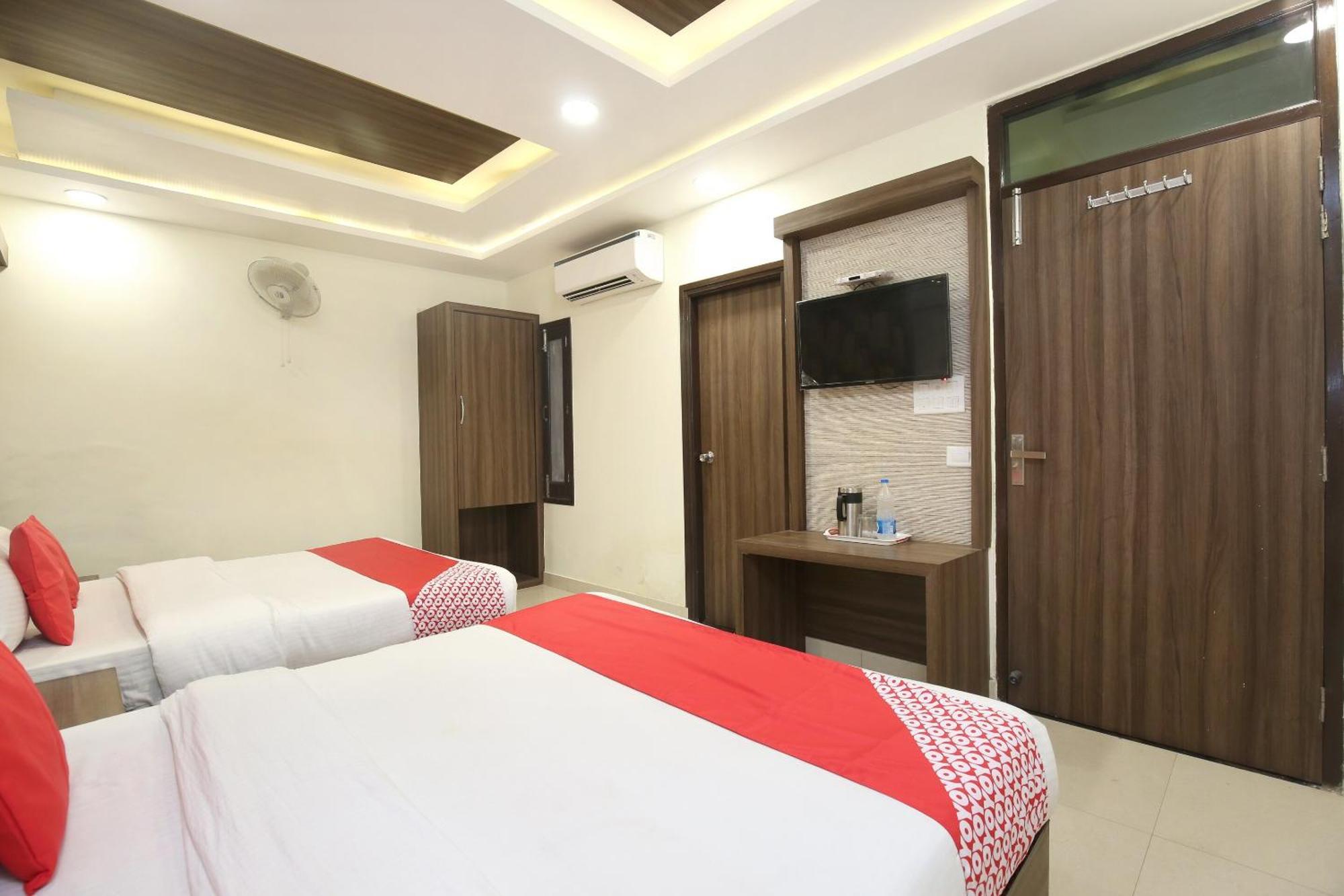 Oyo 17307 Hotel Kings อัมริตสา ภายนอก รูปภาพ